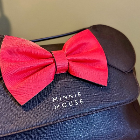 Loungefly Minnie Mouse Crossbody Purse Black Red Bow Ears Disney Bag Exclusive - Picture 2 of 10